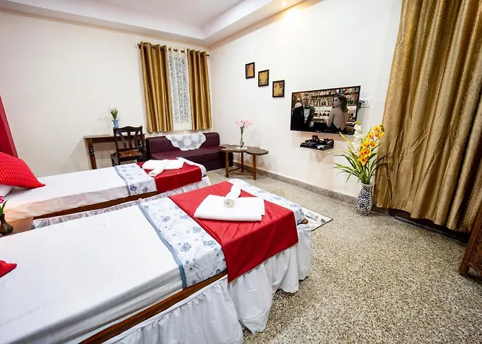 Celso\'S Home Stay